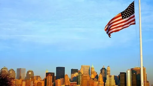США поставили визовые собеседования на паузу
