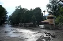 Broj žrtava bujičnih poplava u Nepalu i Kini porastao na 1.280, preko 5.620 nestalih