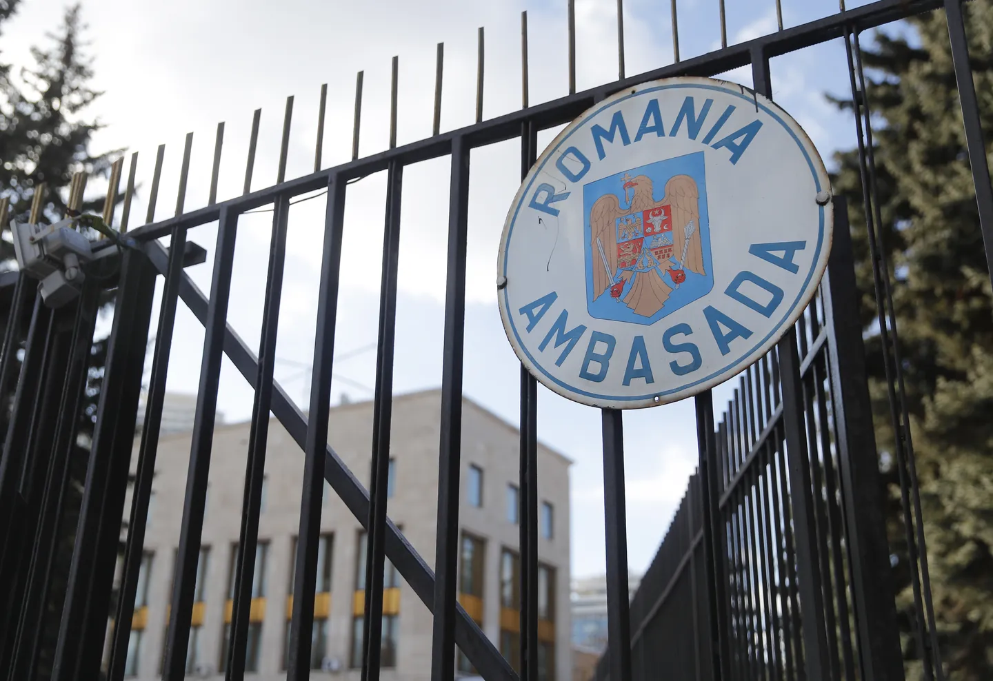 Moscow expels Romanian diplomat in reciprocal move