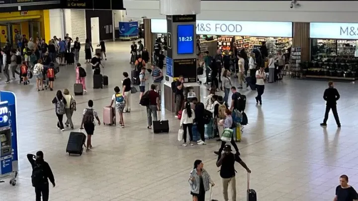 Cyber napad na tri britanska aerodroma: Procurili podaci 8,7 miliona putnika