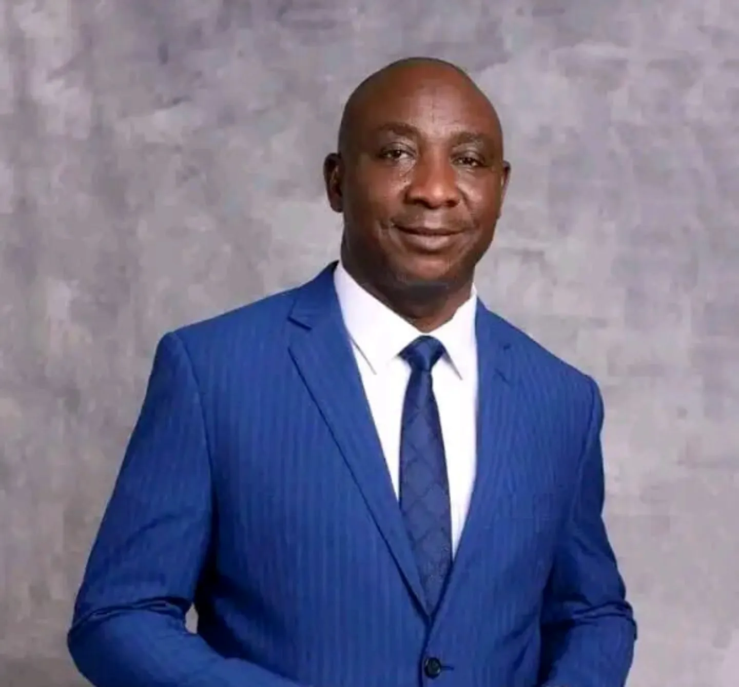 Nigeria football chief resigns amid corruption probe and World Cup setback