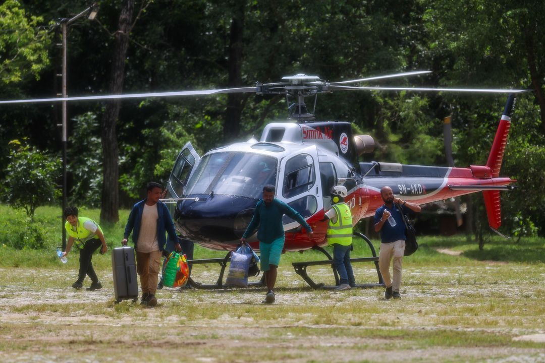 Numri i të vdekurve nga përmbytjet në Nepal rritet në 472  mbi 1 mijë të zhdukur