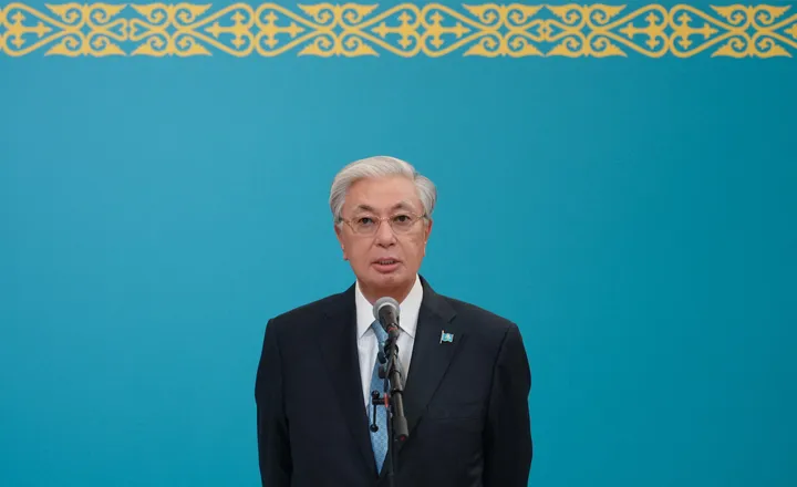 Kazakh president dissolves government after legislative vote