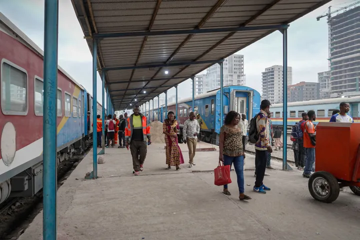 Return of DRC's urban train brings gridlock relief in Kinshasa