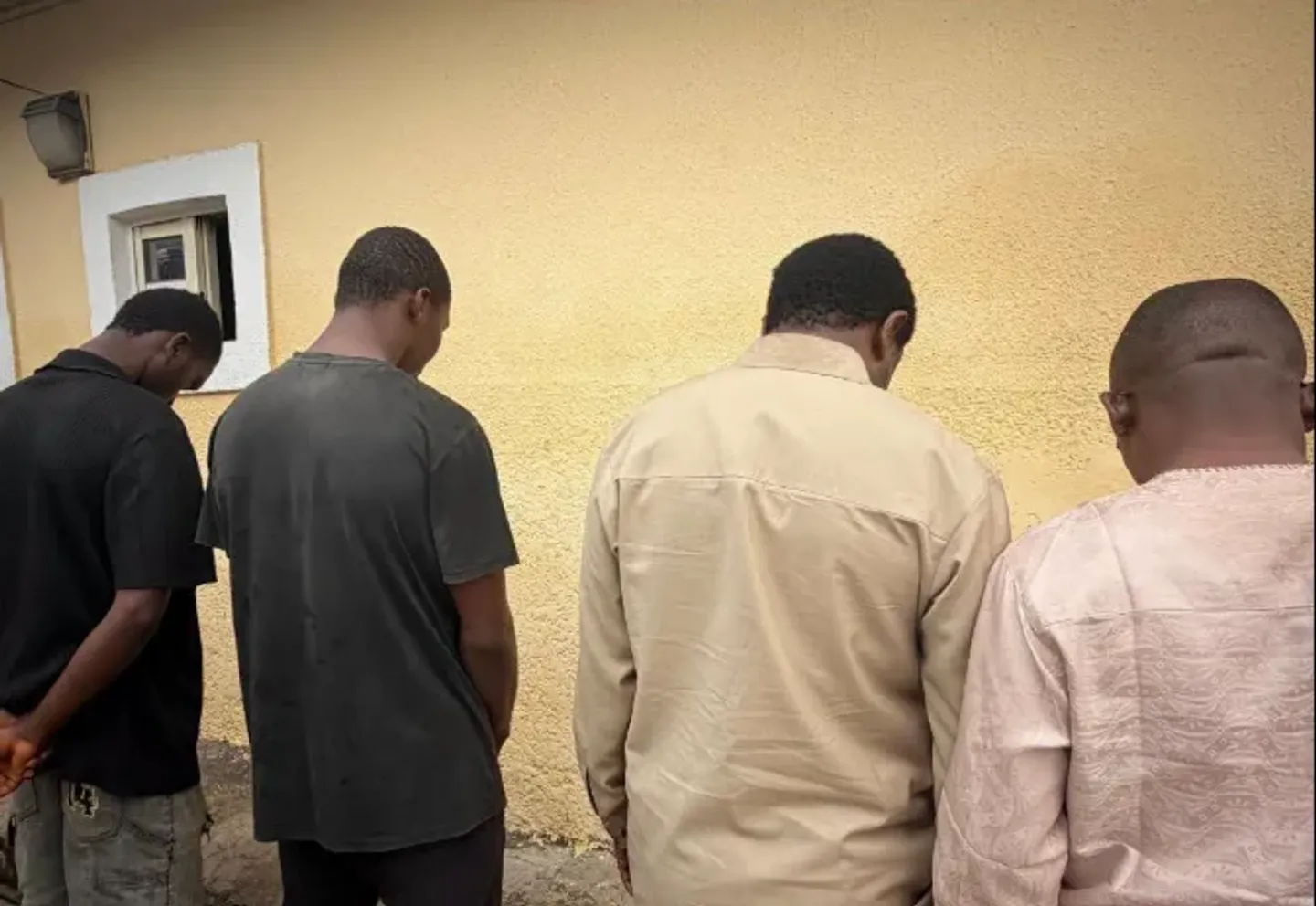 'Yansandan Nijeriya sun kama likitoci kan zargin safarar mutane da cire musu ƙoda