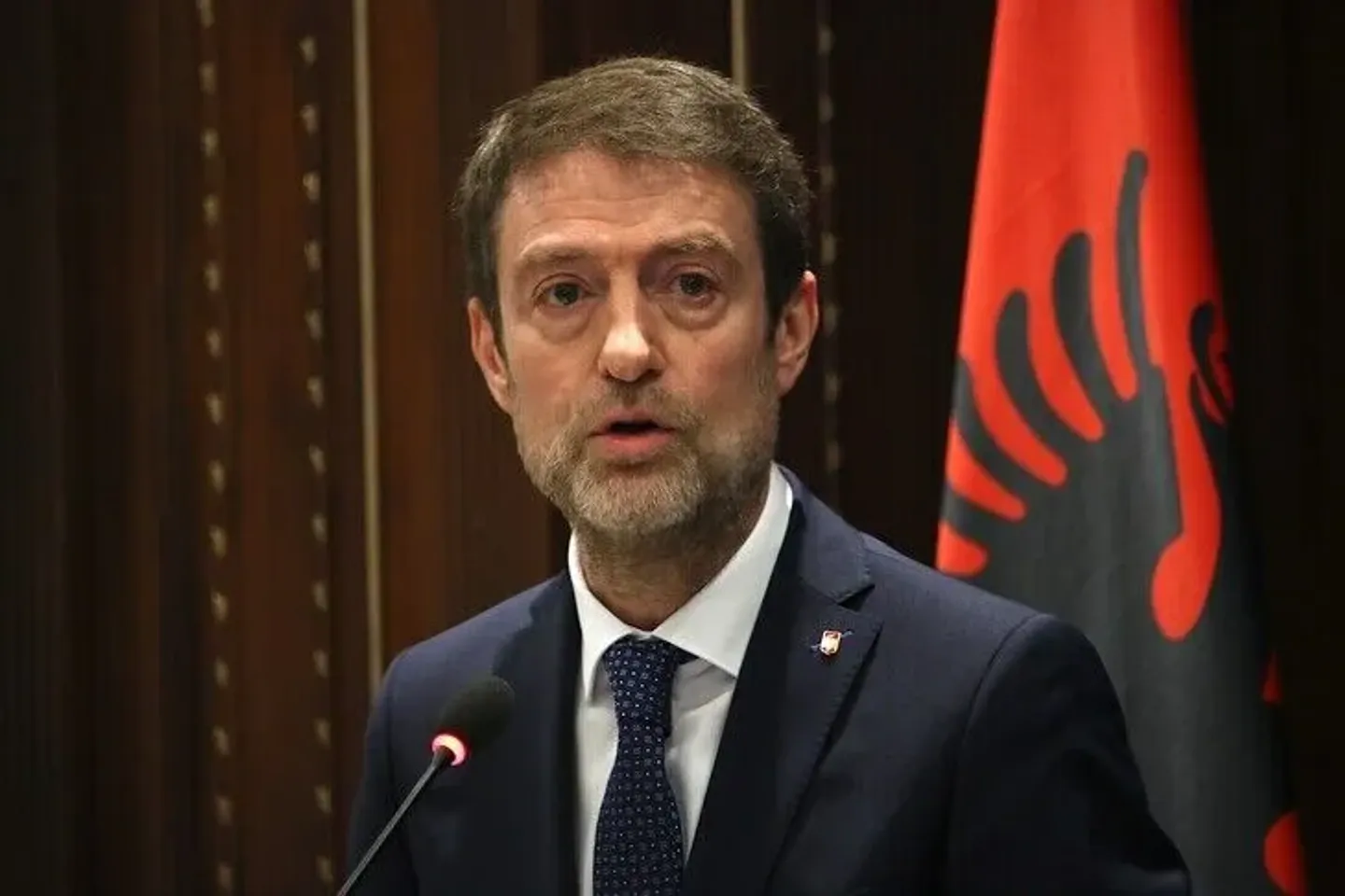 Хоџа: Албанија ниту е, ниту може да биде дел од какво било сценарио за дестабилизација