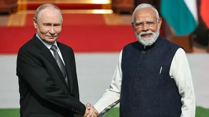 Putin dhe Modi theksojnë zgjerimin e marrëdhënieve Rusi-Indi dhe bashkëpunimin ekonomik