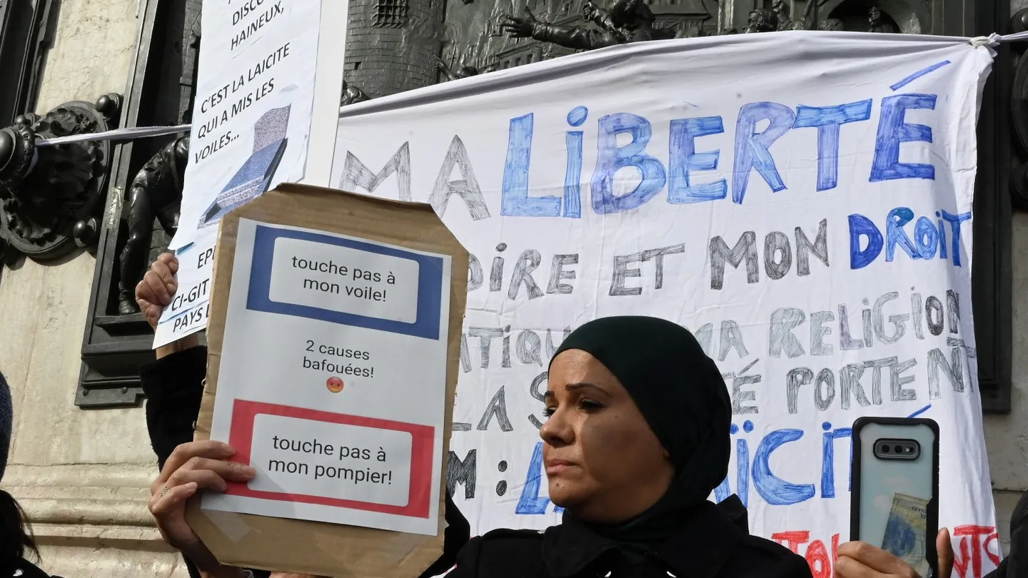 French Muslim Council decries 'dangerous' political rhetoric on headscarves