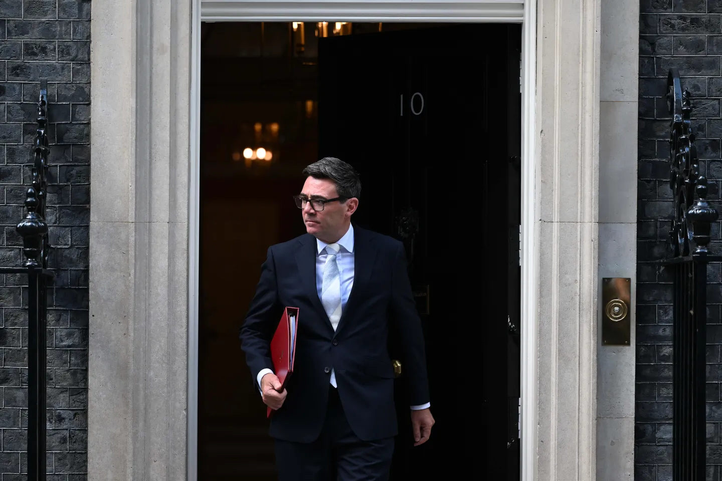 Burnham vows UK will stand by Ukraine 'whatever threats' it faces