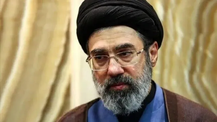 Mojtaba Khamenei poručio da će iranski narod naučiti SAD nezaboravnoj lekciji