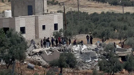 استشهاد شاب وطفل وسط الضفة الغربية.. و27 فلسطينيا ضحايا هجمات المستوطنين منذ مطلع العام