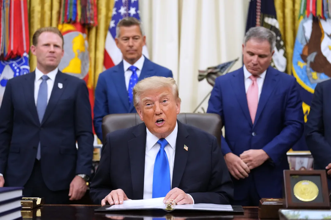 Trump says Apple, Google Maps have ratified 'Lake America'