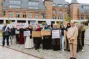 Neutraliteit versus lerarentekort: de strijd van juf Hadija om haar hoofddoek