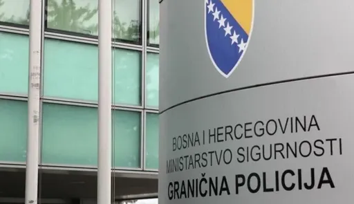 Граничната полиција на БиХ спречи нелегалeн премин на речиси 100 мигранти на границата со Хрватска
