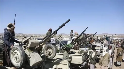 Dozens killed in clashes between Houthis and government forces in fresh Yemen escalation