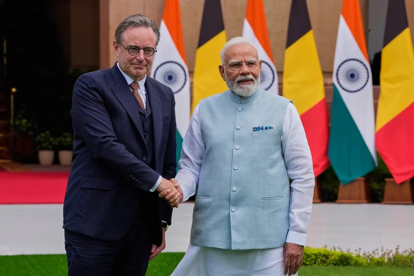 India en België komen overeen militaire samenwerking te versterken tijdens ontmoeting in New Delhi