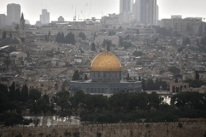 Israeli police shoot Palestinian man dead in occupied East Jerusalem