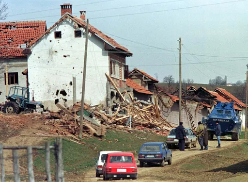 Kosovë, ngrihet aktakuzë ndaj 35 personave në lagjen e Jasharëve në Prekaz
