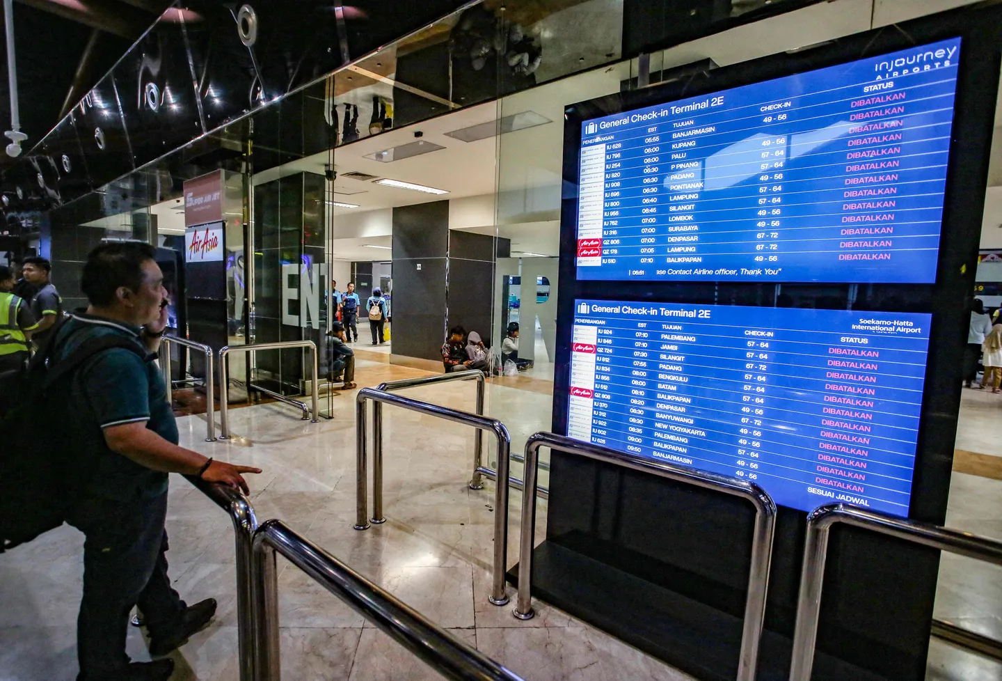 Pemulihan penerbangan dipercepat, pemerintah RI siapkan 10 bandara dan langkah darurat lain