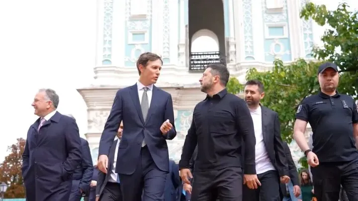 Les pourparlers débutent à Kiev entre émissaires américains, Zelensky et conseillers européens