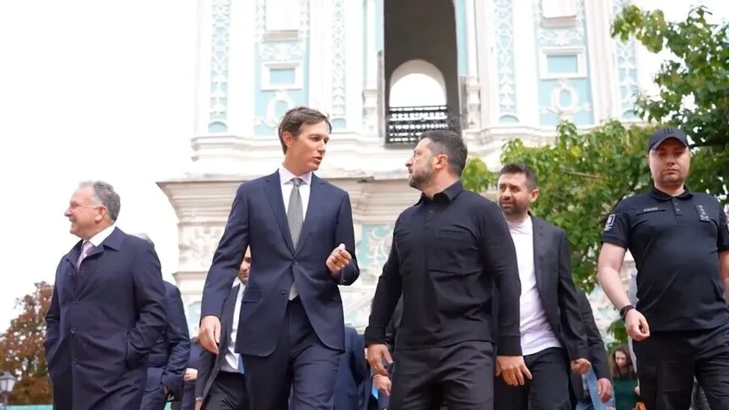 Les pourparlers débutent à Kiev entre émissaires américains, Zelensky et conseillers européens