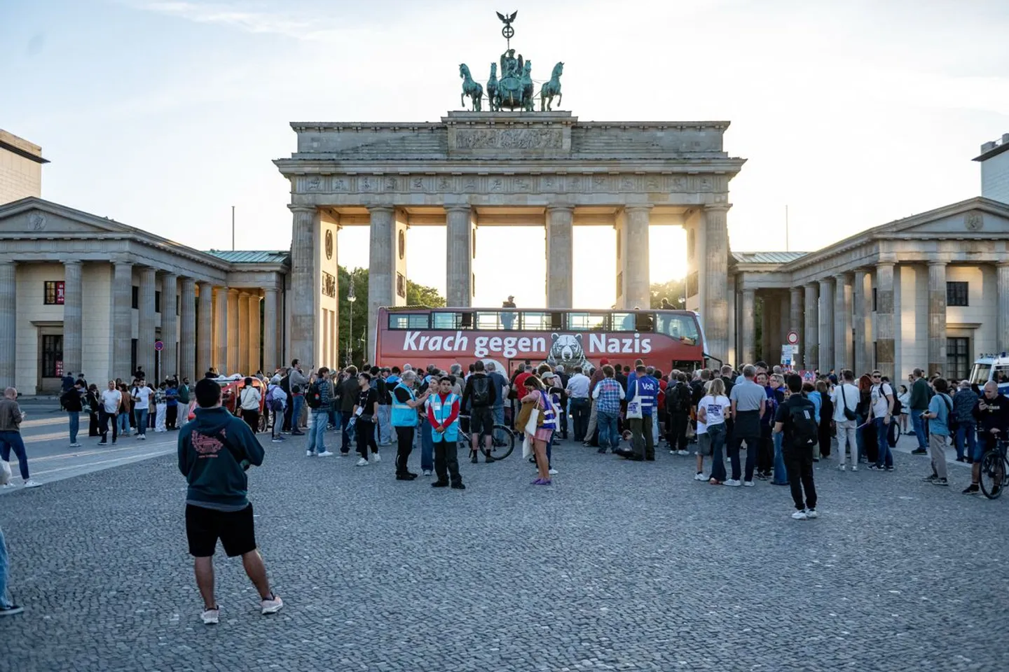 Proteste in Berlin und Frankfurt gegen AfD-Triumph