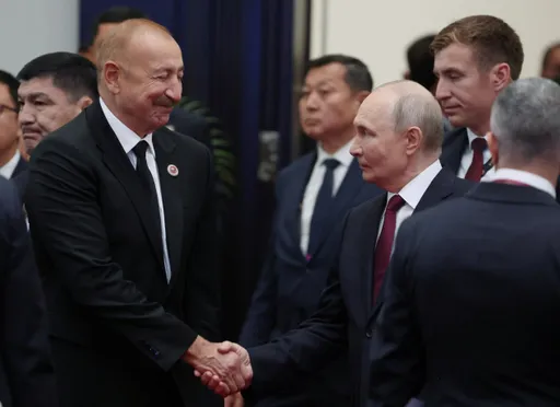 Россия и Азербайджан намерены вывести двусторонние контакты на новый уровень