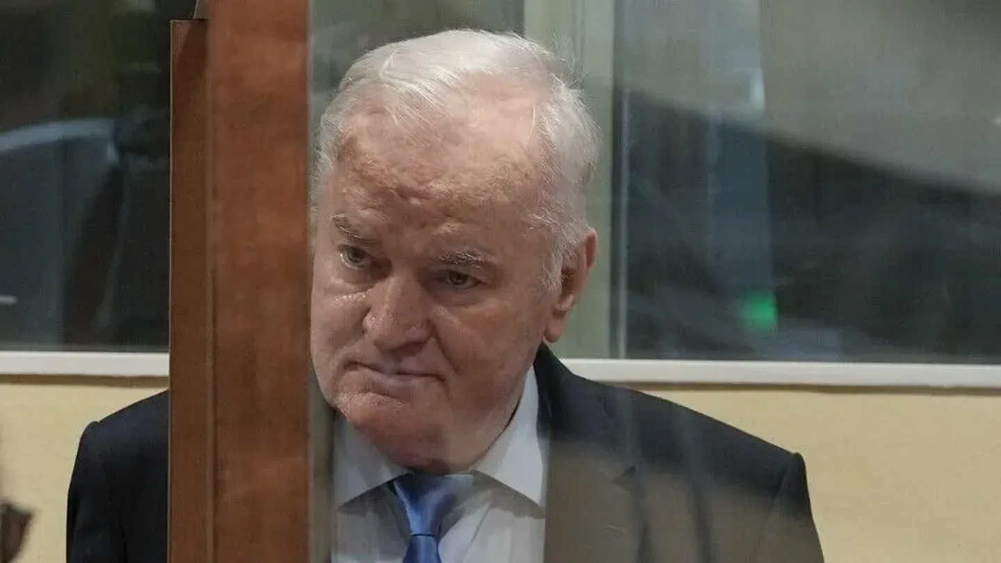 ЕУ ја осудува „глорификацијата“ на починатиот воен злосторник Младиќ