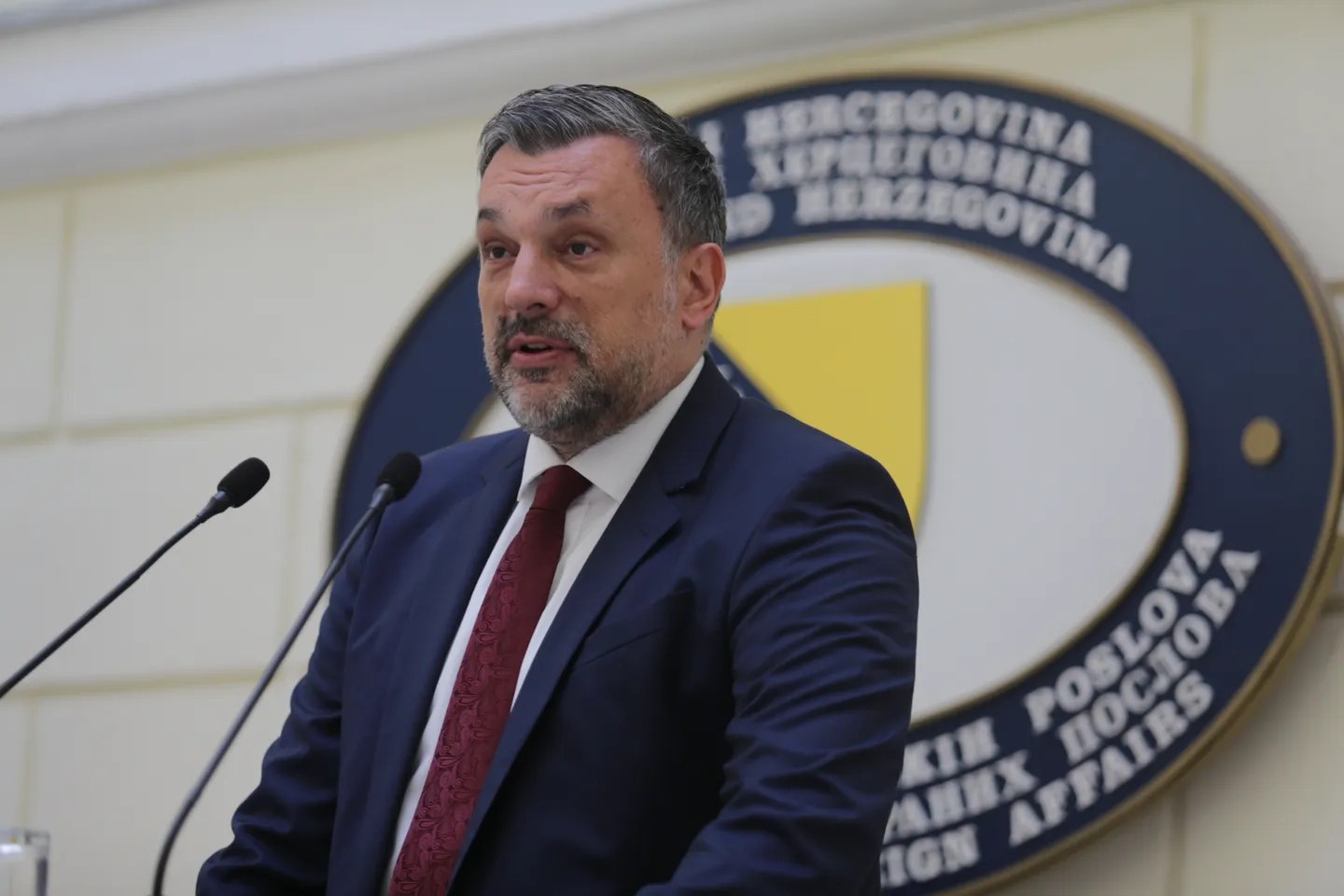 Konaković najavio povlačenje osoblja iz Ambasade BiH u Beogradu: Naš odnos se potpuno mijenja