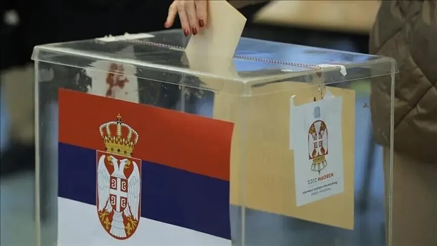 Kryeministri serb propozon që qeveria të bëjë thirrje për zgjedhje të përgjithshme