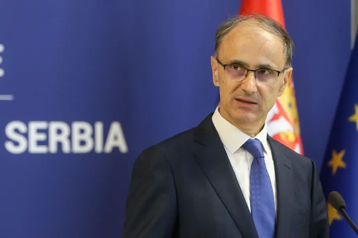 Владата на Србија испрати предлог до Вучиќ за распуштање на Собранието и распишување избори