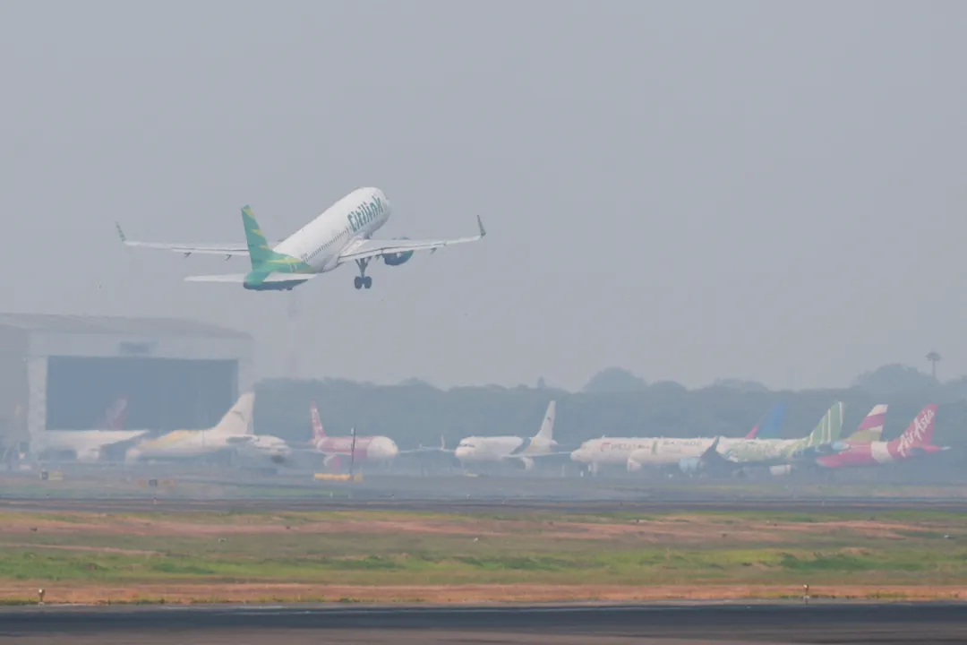 Indonesia reopens affected airports as Anak Krakatau ash disruption eases