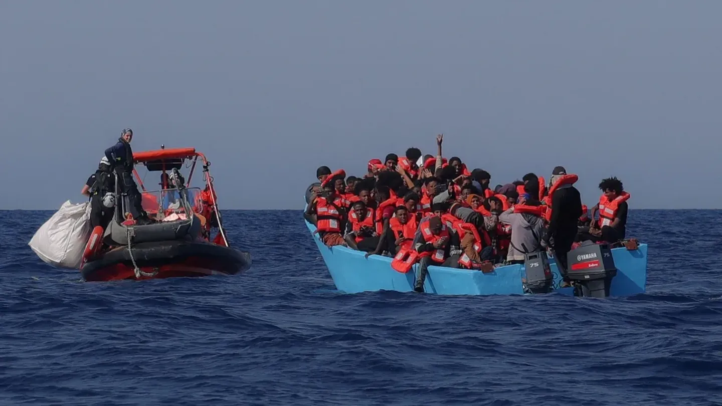 More than 1,000 migrants rescued off west Africa in a week, says MSF
