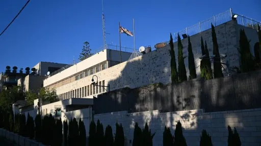 Izraeli urdhëron mbylljen e konsullatës së Mbretërisë së Bashkuar në Kudsin Lindor