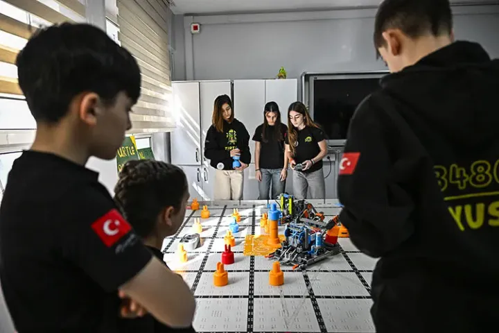 Türkiye leads OECD in PISA 2025 score gains