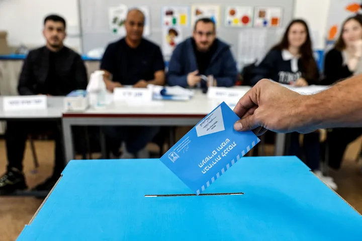 38 רשימות הוגשו לכנסת: נסגרה הגשת רשימות המועמדים לבחירות 2026