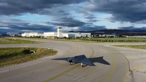 NATO-ja bën një postim për avionin turk luftarak pa pilot ANKA III të zhvilluar nga TUSAS