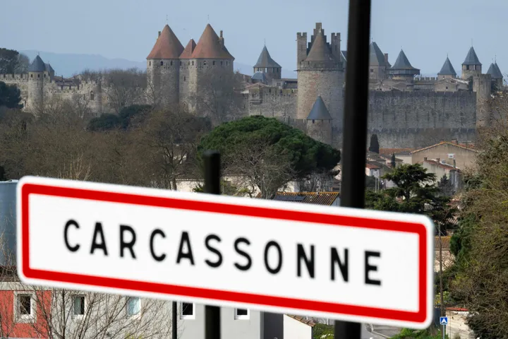 France: le RN prend ses distances avec le policier raciste de Carcassonne