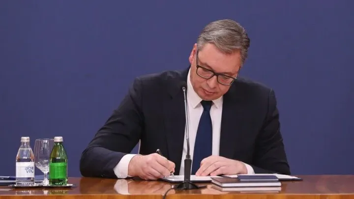 Vučić raspustio Narodnu skupštinu Srbije i raspisao vanredne parlamentarne izbore u Srbiji za 25. oktobar