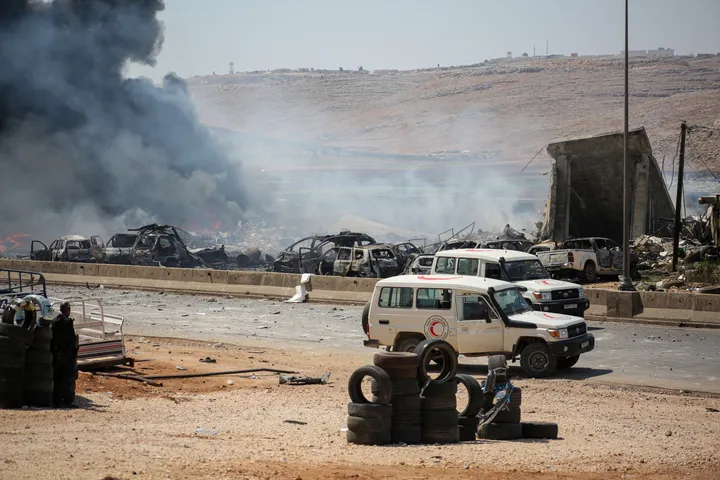 Siri, 4 vetë humbën jetën dhe 10 të tjerë u plagosën nga shpërthimi në një depo armësh në Idlib