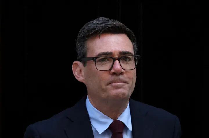 UK PM backs sanctions on illegal Israeli settlements, warns two-state solution is 'dying'
