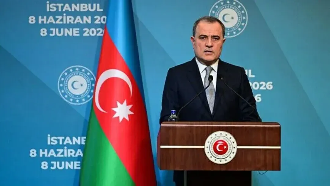 Ministri i Jashtëm i Azerbajxhanit  Baku mbështet Türkiyen para organizimit të COP31
