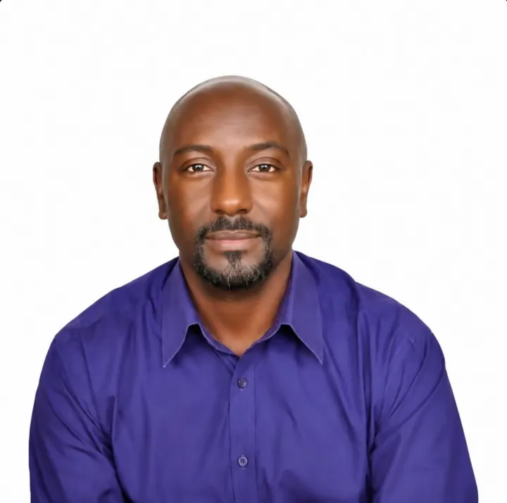 Ouganda : le prince Edward Rukidi, présentateur télé, est le nouveau roi du royaume du Tooro