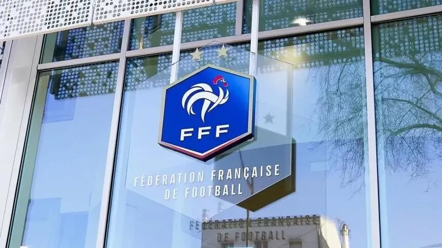 Federata Franceze e Futbollit tërheq mbështetjen për presidentin e FIFA-s, Infantino