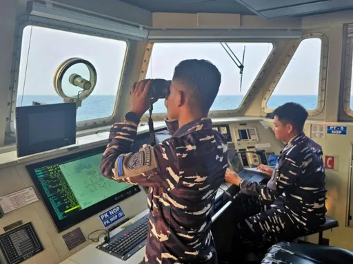 Presiden Prabowo instruksikan 11 kapal TNI AL cari rombongan jurnalis hilang di Selat Sunda