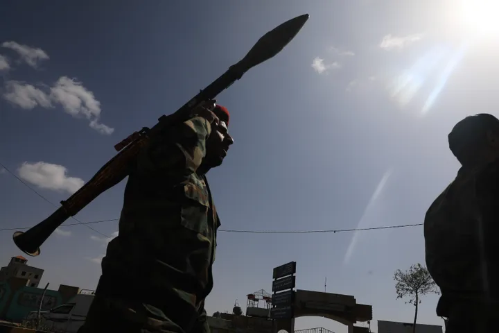 Rebelët Huthi marrin nën kontroll ishullin strategjik Perim në Ngushticën Bab el-Mandab