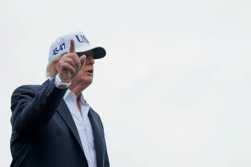 Трамп призвал Зеленского прекратить удары по российским объектам топливного сектора