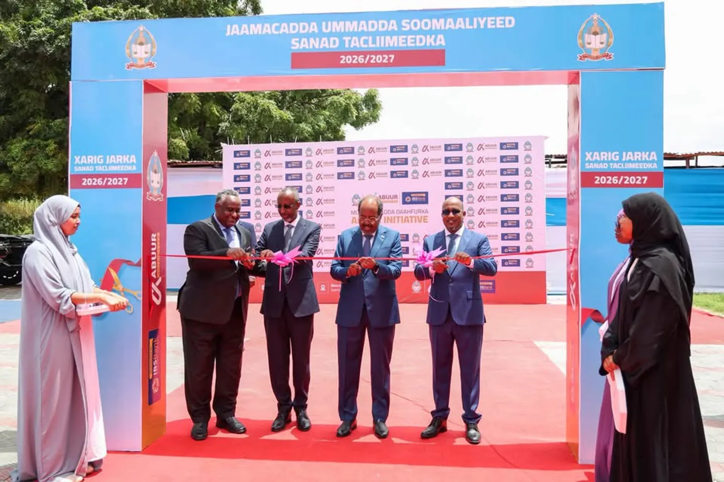 MW Xasan Sheekh oo Furay Sannad-dugsiyeedka Cusub iyo Hindisaha ABUUR ee Ardayda Jaamacadaha