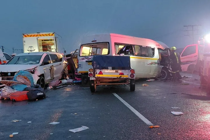 Multi-car crash kills 21 in South Africa's Western Cape