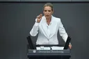 Вайдель призвала украинцев в Германии вернуться на родину